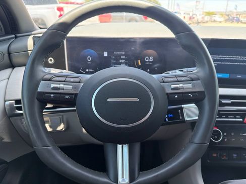 Used 2025 Hyundai Tucson Limited FWD image 21