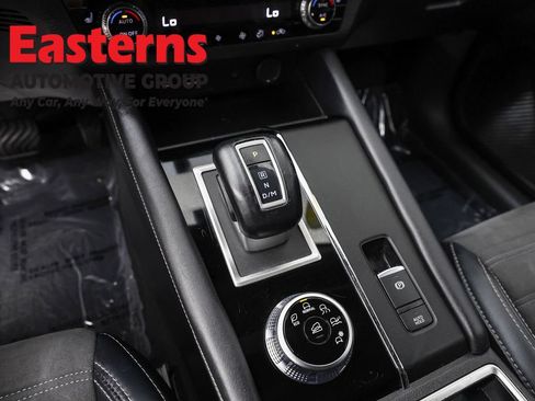 Used 2024 Mitsubishi Outlander SE FWD image 13