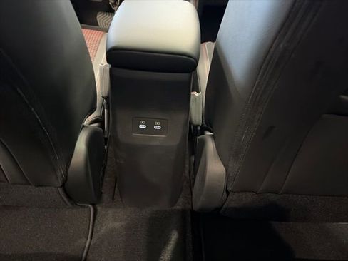 New 2026 Nissan Kicks SR image 32