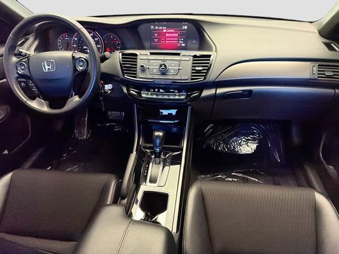Used 2016 Honda Accord Sport image 12