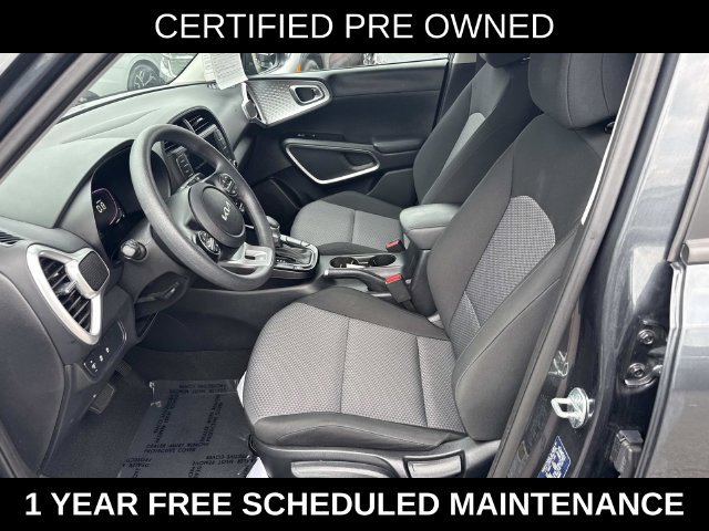 Used 2025 Kia Soul LX w/ LX Technology Package FWD image 14