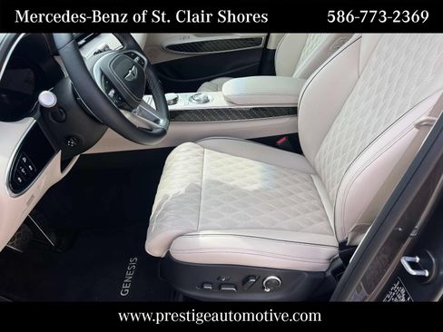 Used 2023 Genesis GV70 3.5T Sport w/ Sport Prestige Package AWD/4WD image 20