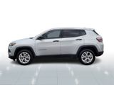 Used 2025 Jeep Compass Sport image 3