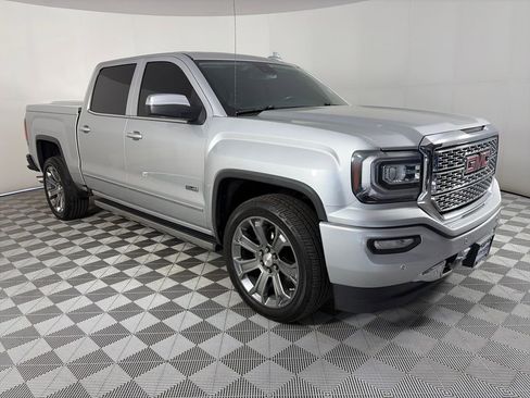 Used 2018 GMC Sierra 1500 Denali image 1