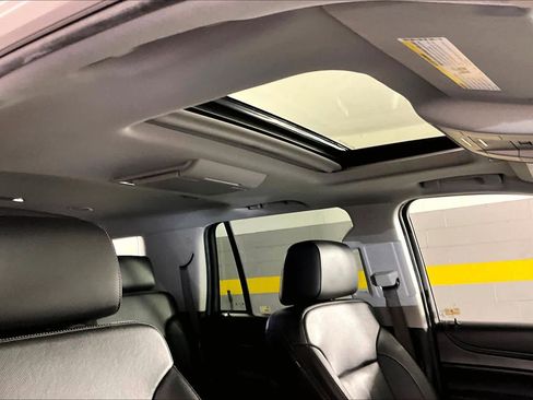 Used 2018 GMC Yukon SLT w/ Open Road Package image 14