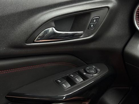Used 2024 Chevrolet Trax RS FWD image 16