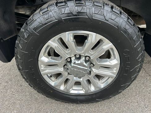 Used 2022 GMC Sierra 2500 Denali w/ Denali Ultimate Package AWD/4WD image 13