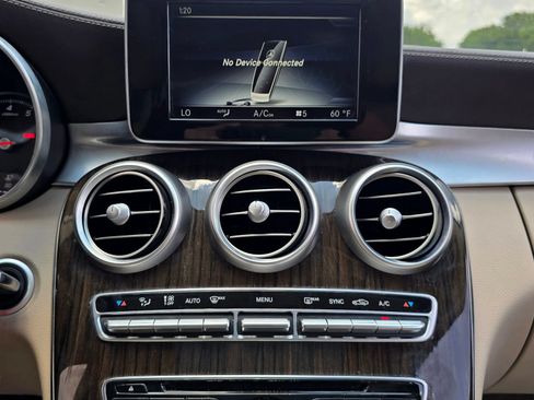 Used 2015 Mercedes-Benz C 300 Sedan image 36