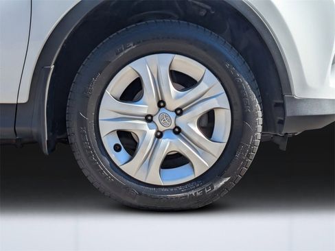 Used 2015 Toyota RAV4 LE image 10
