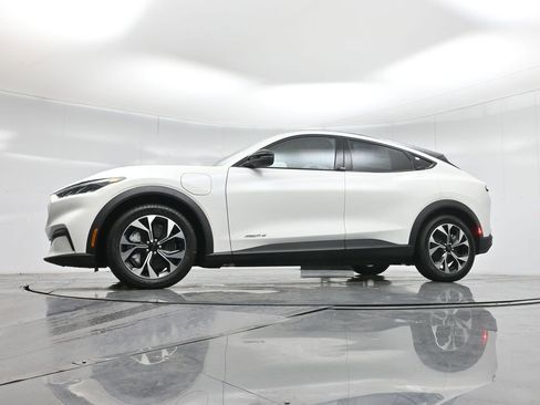 New 2026 Ford Mustang Mach-E Select image 7