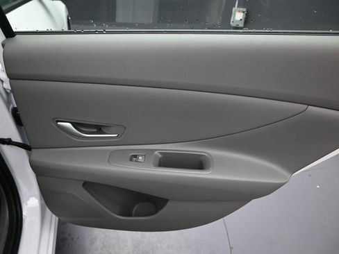 New 2025 Hyundai Elantra Sport image 23