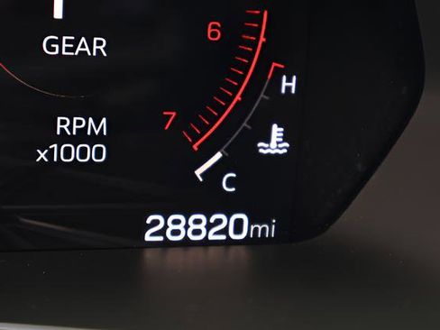 Used 2024 GMC Canyon Denali AWD/4WD image 2