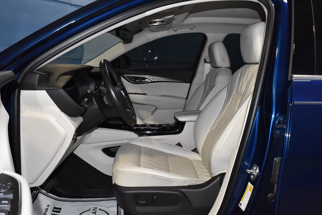Used 2023 Buick Envision Avenir FWD image 9