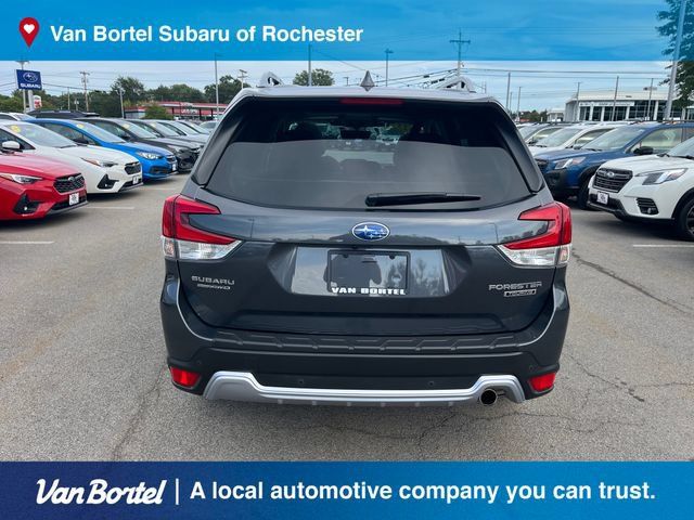 Certified 2023 Subaru Forester Touring AWD/4WD image 4