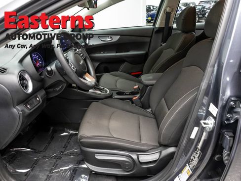 Used 2023 Kia Forte LXS FWD image 13