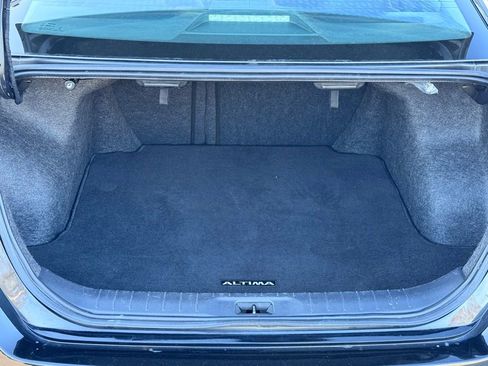 Used 2023 Nissan Altima 2.5 SV image 18