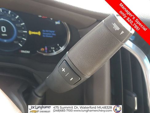 Certified 2016 Cadillac Escalade ESV Luxury image 17