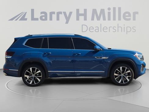 Used 2025 Volkswagen Atlas SEL Premium R-Line AWD/4WD image 6
