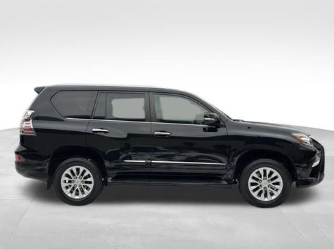 Used 2019 Lexus GX 460 image 8