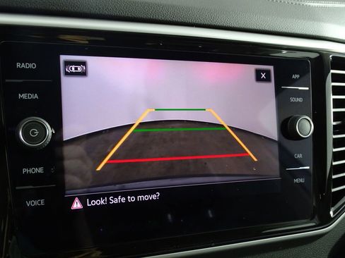 Used 2022 Volkswagen Atlas SE image 8