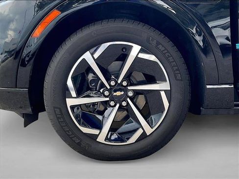 Certified 2024 Chevrolet Equinox EV LT FWD image 10