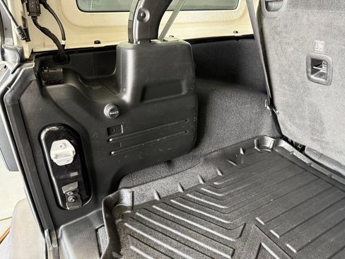 Used 2018 Jeep Wrangler Unlimited Sport AWD/4WD image 75
