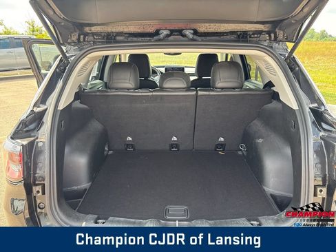 Used 2022 Jeep Compass Limited AWD/4WD image 17