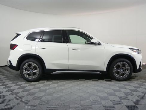 Used 2026 BMW X1 xDrive28i w/ Convenience Package AWD/4WD image 2