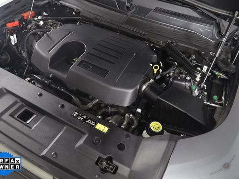 Used 2024 Land Rover Defender 110 X-Dynamic SE image 19