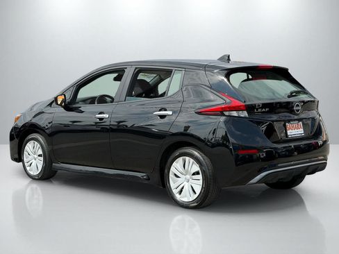 Used 2025 Nissan Leaf S FWD image 4