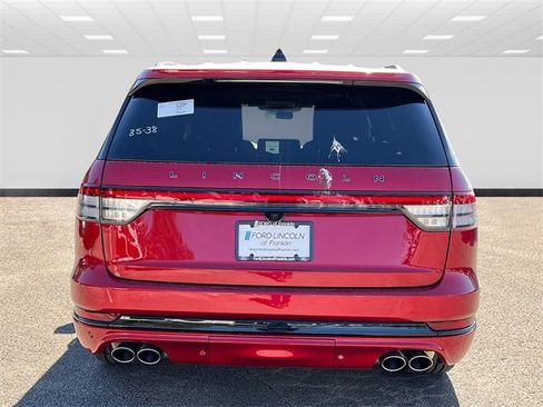 New 2025 Lincoln Aviator Black Label w/ Jet Appearance Package image 4