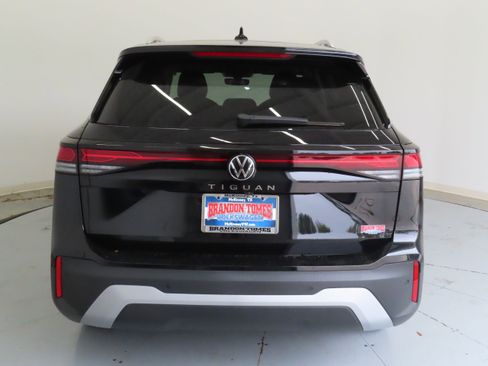 New 2025 Volkswagen Tiguan S image 5
