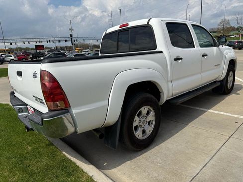 Used 2006 Toyota Tacoma PreRunner image 7
