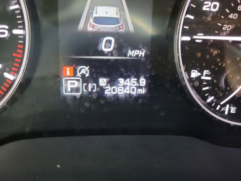 Used 2024 Subaru Crosstrek 2.0i Premium image 31