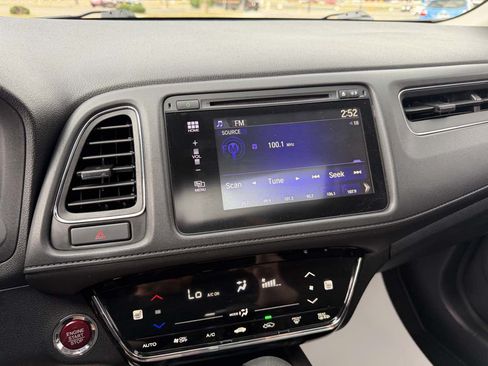 Used 2018 Honda HR-V EX image 23