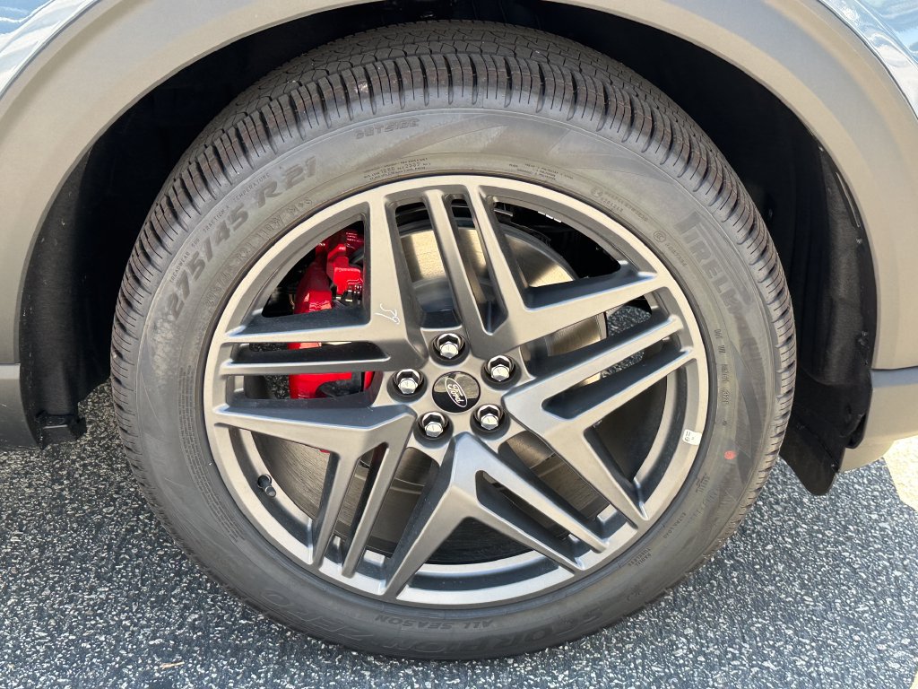 New 2027 Ford Explorer ST-Line w/ Premium Package RWD image 14