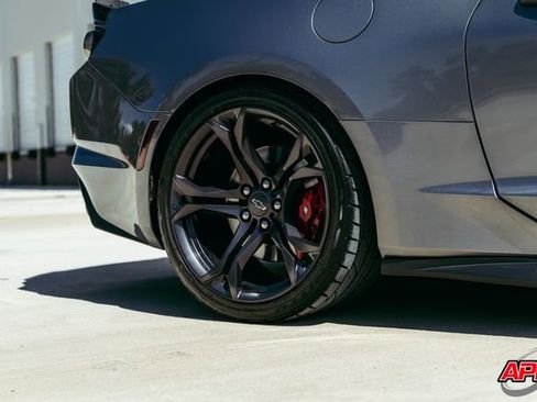Used 2020 Chevrolet Camaro SS RWD image 69