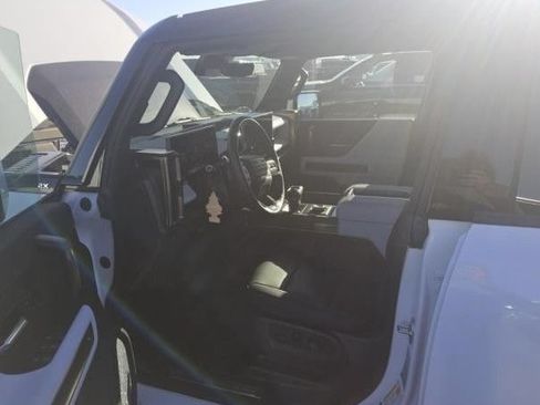 Used 2024 GMC Hummer EV 2X w/ Extreme Off-Road Package AWD/4WD image 7
