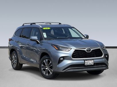 Used 2022 Toyota Highlander XLE