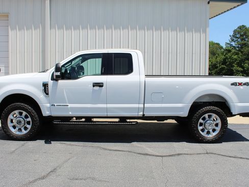 Used 2019 Ford F250 XLT w/ XLT Value Package AWD/4WD image 5