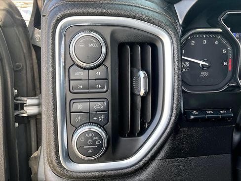 Used 2021 GMC Sierra 1500 AT4 w/ AT4 Premium Package AWD/4WD image 36