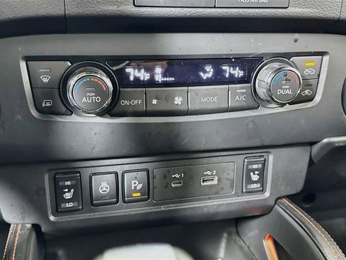 Used 2023 Nissan Frontier PRO-4X w/ Pro Convenience Package AWD/4WD image 15