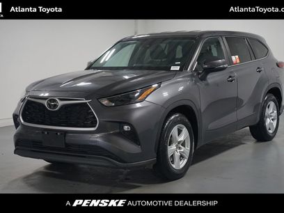 Certified 2023 Toyota Highlander LE