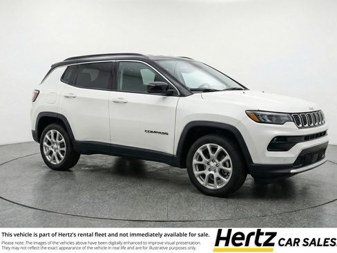 Used 2025 Jeep Compass Limited image 1