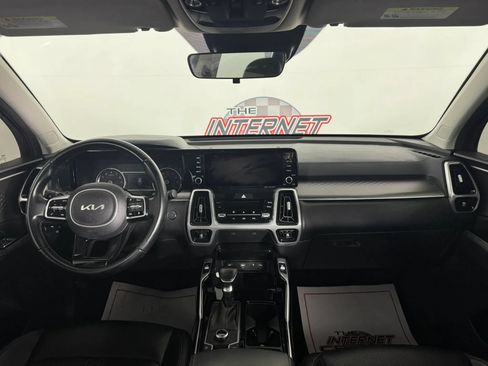 Used 2022 Kia Sorento SX AWD/4WD image 11