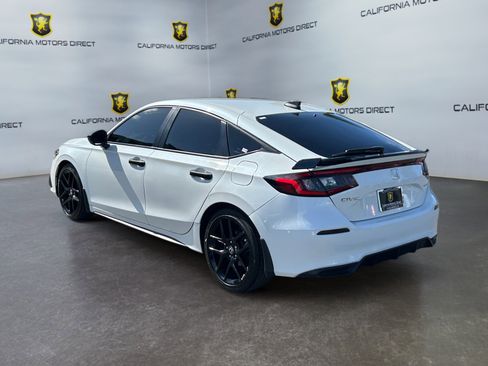 Used 2023 Honda Civic Sport image 3