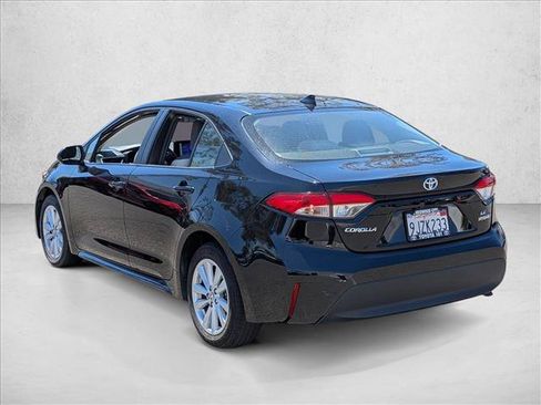 Used 2024 Toyota Corolla LE w/ LE Convenience Package FWD image 7