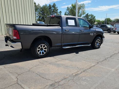 Used 2019 RAM 1500 Classic SLT AWD/4WD image 11