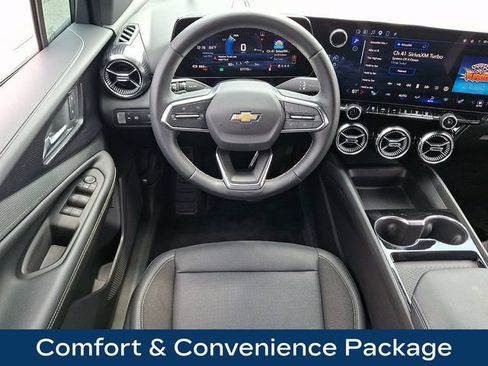 Used 2024 Chevrolet Blazer EV LT AWD/4WD image 3