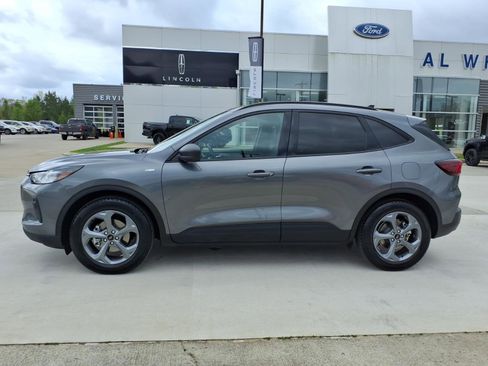 Used 2025 Ford Escape ST-Line image 2